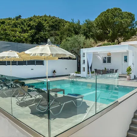 Villa Astoria Keri