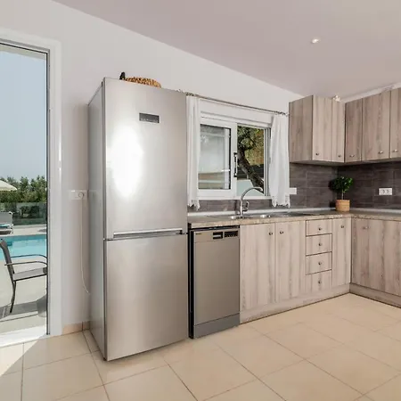 Villa Astoria Limni Keriou Keri