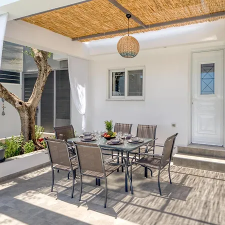 Astoria Limni Keriou Villa
